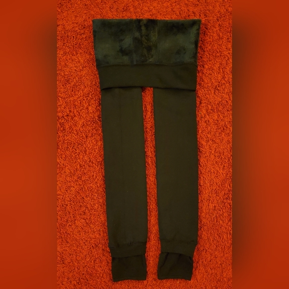 Women's Winter Leggings - Picture 1 of 4